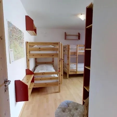 アパート Pavrella